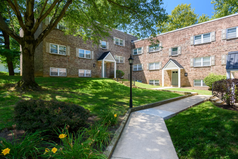 Northeast Philadelphia Apartments | Forest Station Apartments | The