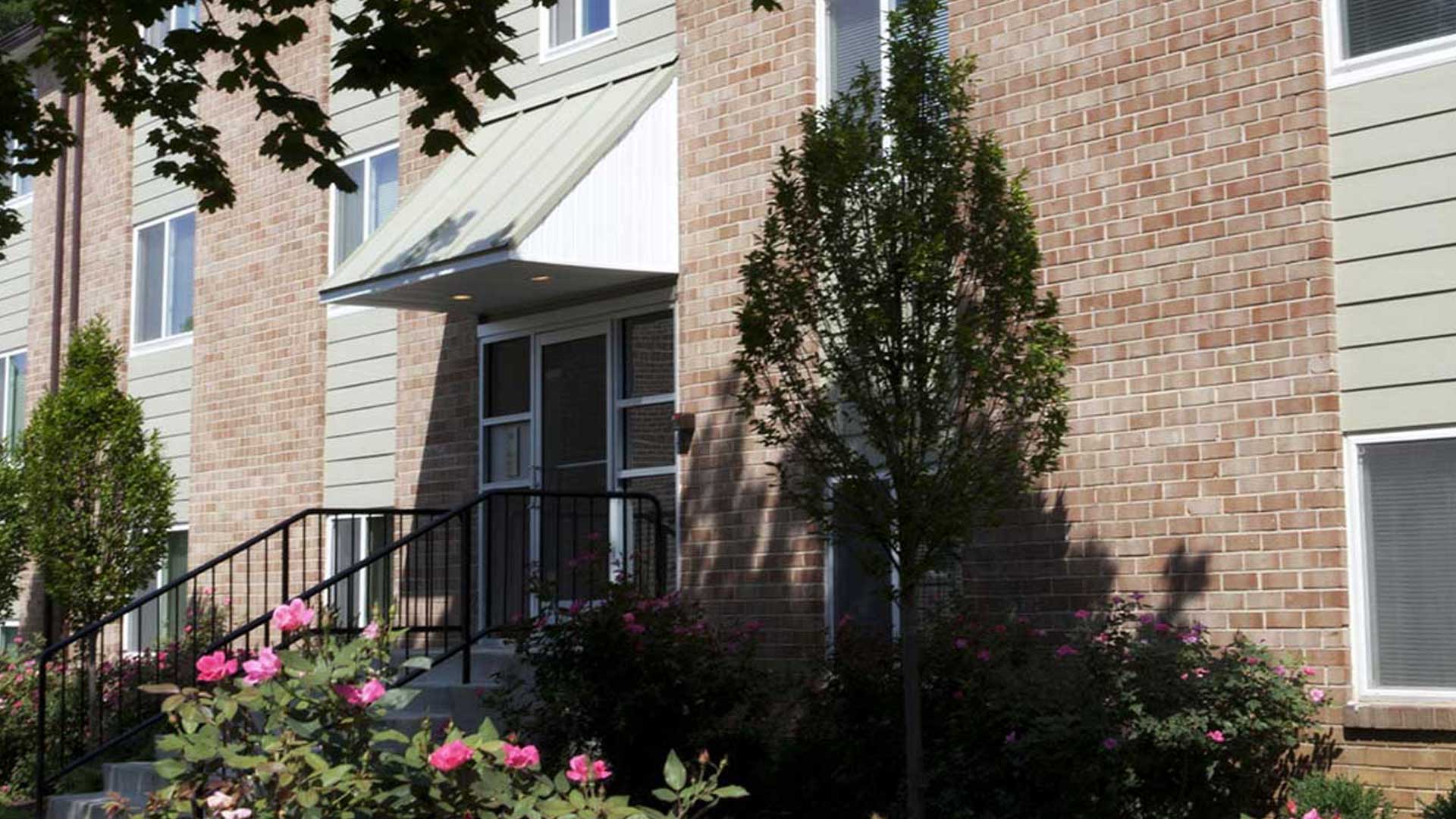 Lansdowne Station building exterior